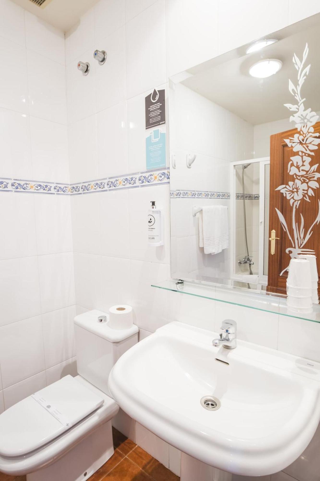 Hotel Alda Avenida Σαντιάγο ντε Κομποστέλα Εξωτερικό φωτογραφία
