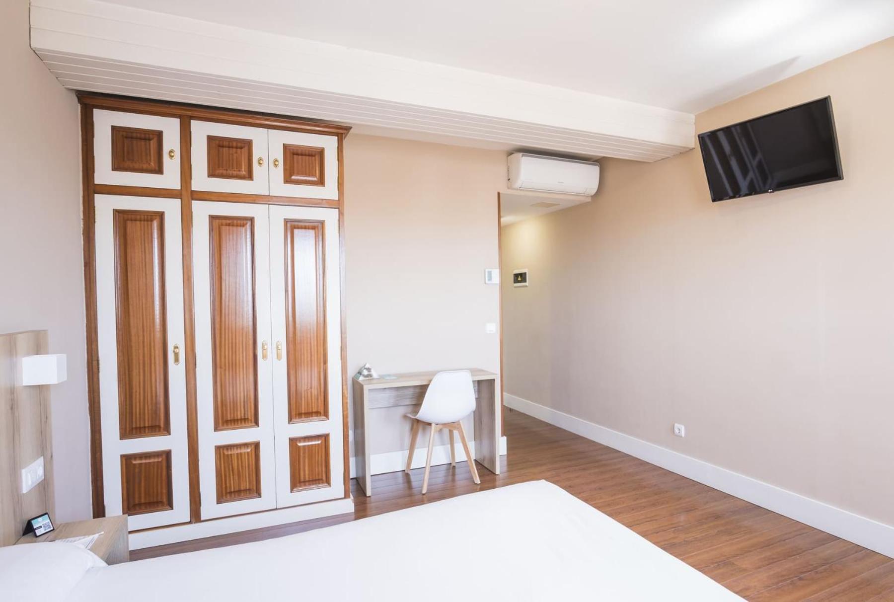 Hotel Alda Avenida Σαντιάγο ντε Κομποστέλα Εξωτερικό φωτογραφία