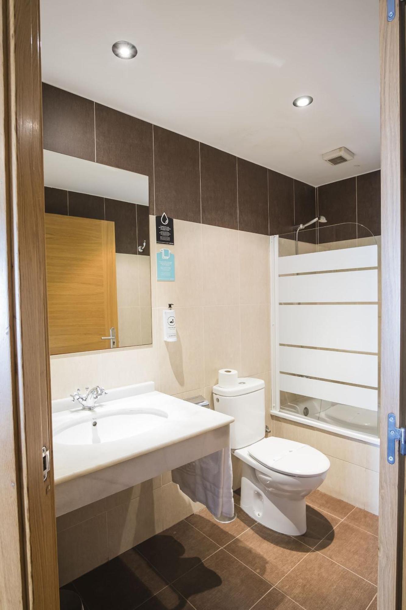 Hotel Alda Avenida Σαντιάγο ντε Κομποστέλα Εξωτερικό φωτογραφία