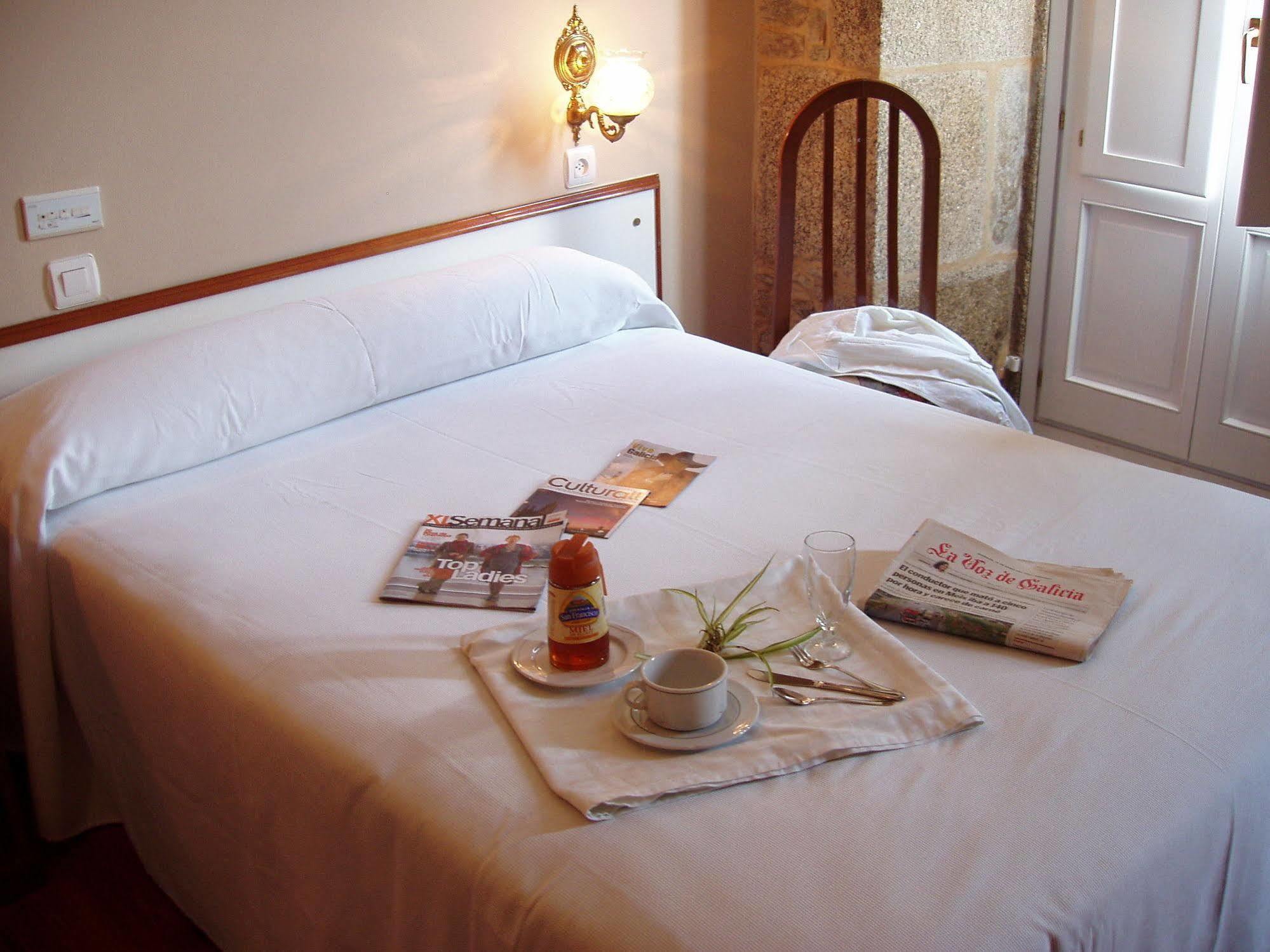 Hotel Alda Avenida Σαντιάγο ντε Κομποστέλα Εξωτερικό φωτογραφία